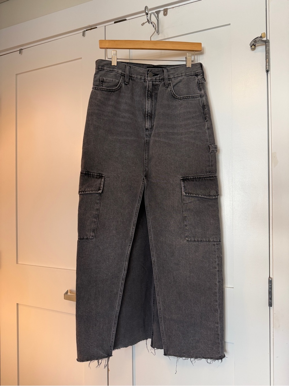 Denim Forum the 90’s cargo jeans skirt